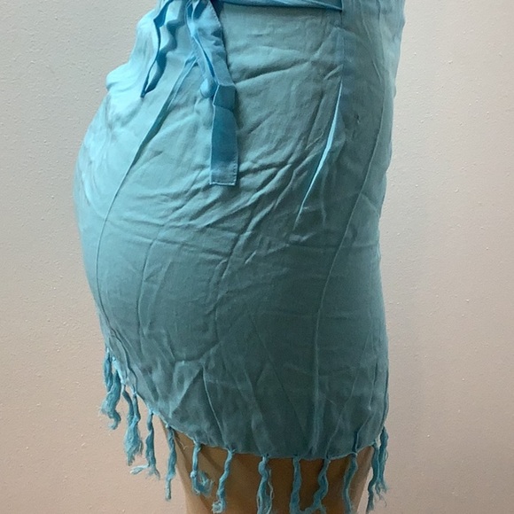 Zuliana Size Small 100% Rayon Sarong with Fringes. Made in USA. - Picture 3 of 4
